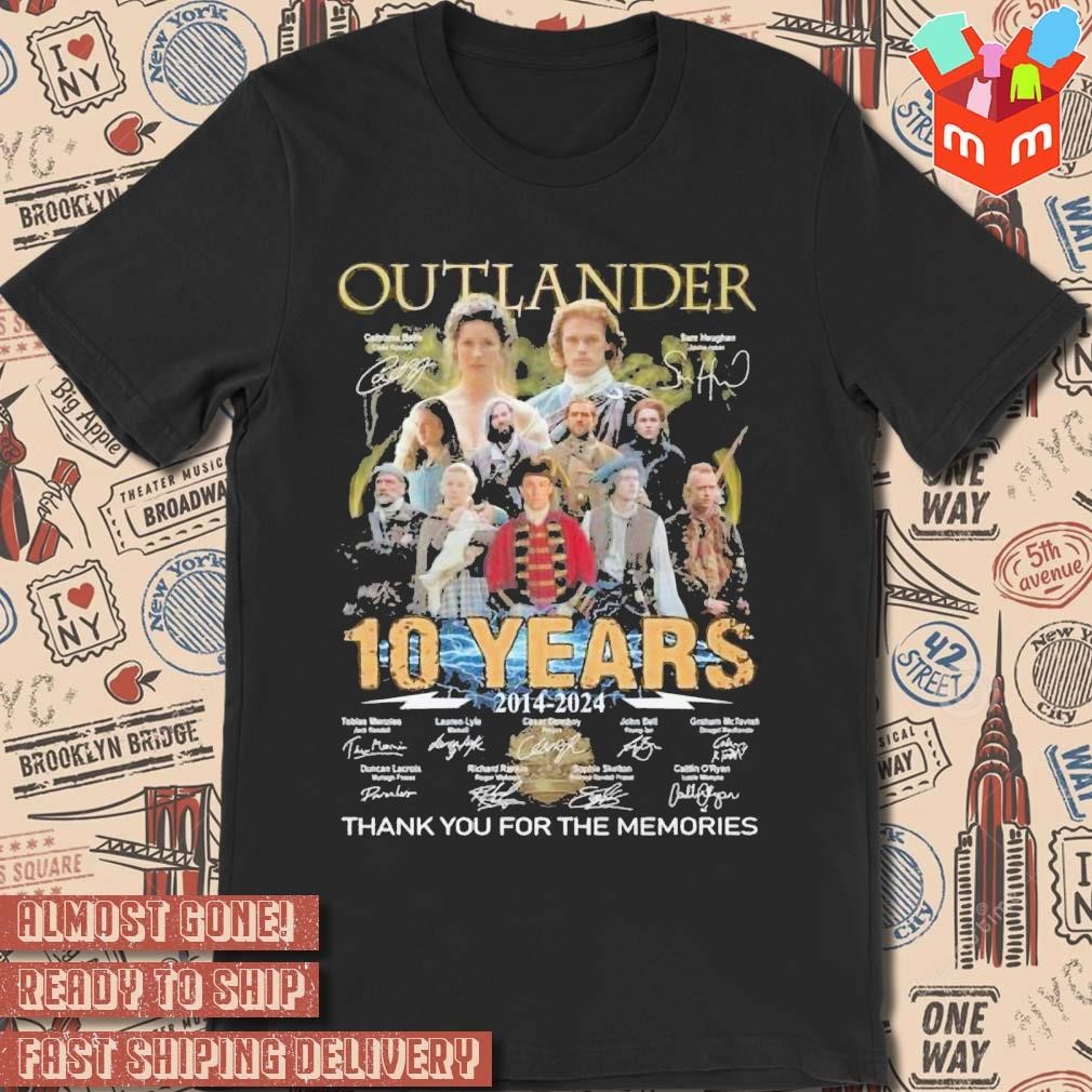 Outlander 10 Years Of 2014 – 2024 Thank You For The Memories signatures photo design T-shirt