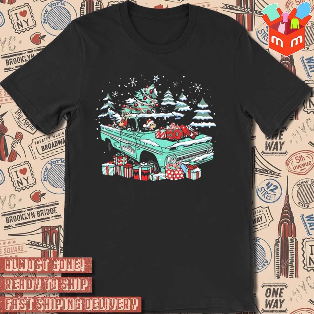 The old man's garage driving car snow Christmas 2023 t-shirt